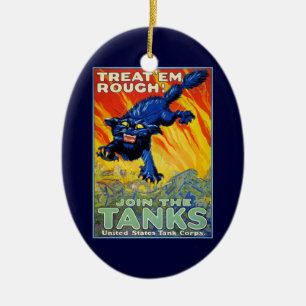 Oude militaire oorlogwerving met een wilde kat keramisch ornament