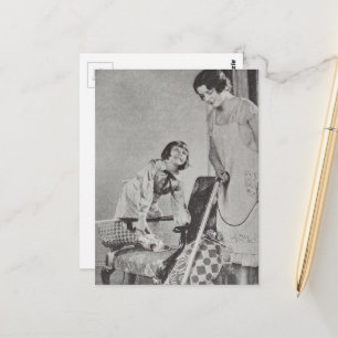 Oude Moeder en Kind Stofzuigen Briefkaart