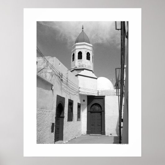 Oude moskee in Tripoli (B&W) Poster (Voorkant)
