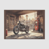 Oude motorfiets in een garage met oliepomp  tissuepapier (Voorkant)