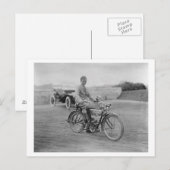 Oude motorfiets met koplicht over de lantaarn briefkaart (Voorkant / Achterkant)