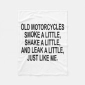 Oude motorfietsen roken een beetje schudden een be fleece deken (Voorkant)