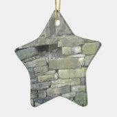 Oude muur, steen, stenen keramisch ornament (Links)