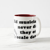 Oude muzikanten sterven nooit tweekleurige koffiemok (Voorkant rechts)