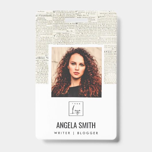 OUDE NEWSPAPIERTEXTURE WERKGELEGENHEID FOTO BARCOD BADGE (Voorkant)