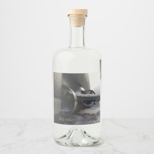 Oude onderzeeër in de sneeuw likeurfles etiket (Voorkant)