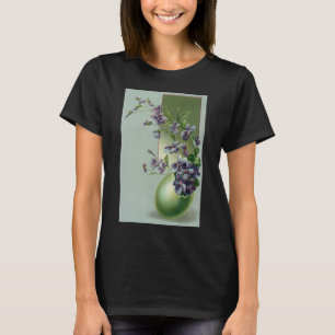 Oude paarse bloemen bloeiend in een paasei t-shirt
