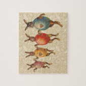Oude Paashaasjes dansen in eierkostuums Legpuzzel (Verticaal)