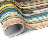 Oude platenkartonnen omhulsels, gestapeld in peler cadeaupapier (Rol Hoek)