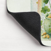 Oude pot met goud en regenboog muismat (Hoek)