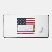 Oude Pride-vlag Vervallen Vector T-shirt Ontwerp_ Bureaumat (Keyboard & Muis)