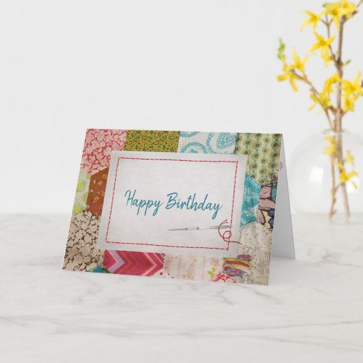 Oude Quilt Pattern met Stitched Lijst Birthday Kaart (Gele Bloem)
