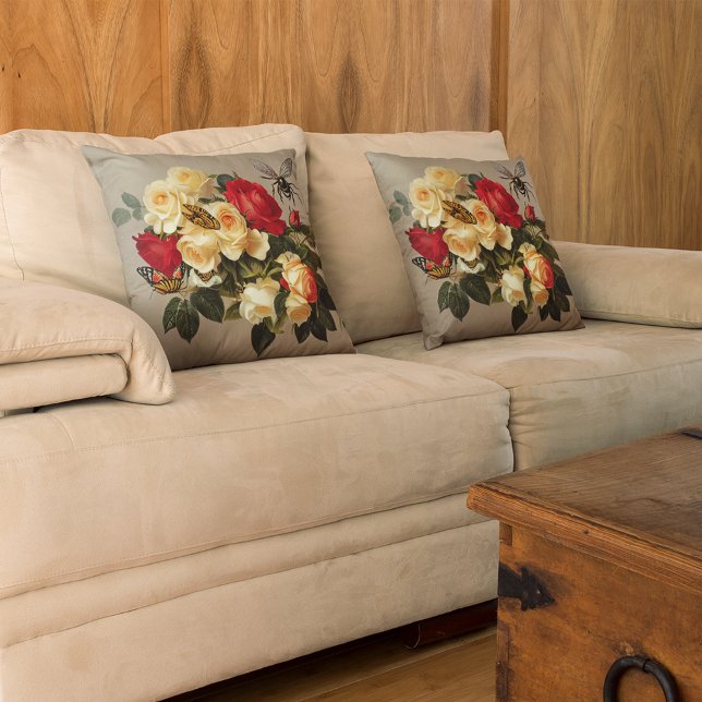 Oude rode gele rozen vlinders bijen kussen (Creator heeft geüpload)