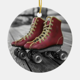 Oude rode rolschaatsen Kerstboomornament Keramisch Ornament