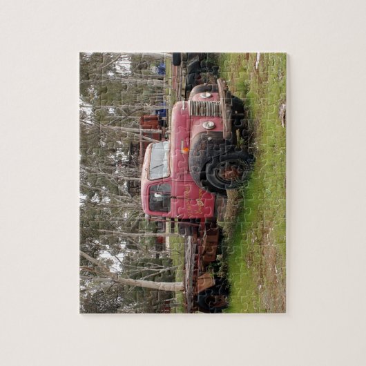Oude rode vrachtwagen legpuzzel (Verticaal)