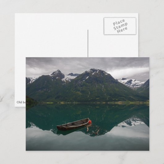 Oude roeiboot met bergen briefkaart (Voorkant / Achterkant)