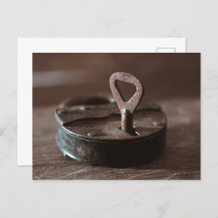 Oude roestige deurslot briefkaart