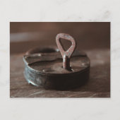 Oude roestige deurslot briefkaart (Voorkant)