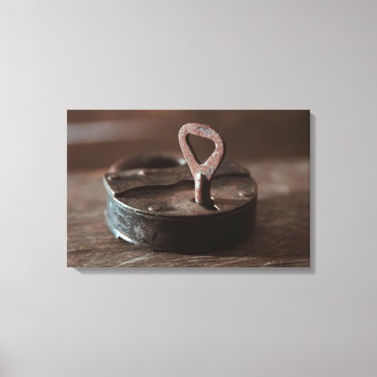 Oude roestige deurslot canvas afdruk (Voorkant)