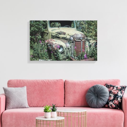 Oude rotsauto canvas afdruk (Insitu (Woonkamer))