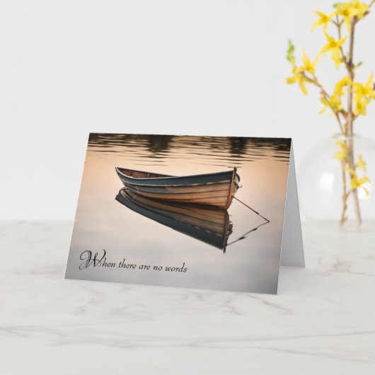 Oude Row Boat op Calm Lake Sympathie Kaart (Gele Bloem)