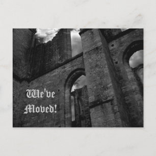 Oude ruïnes verhuizen naar nieuw adres aankondigingskaart