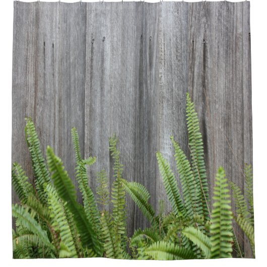Oude Rustic Cedar Fence met Green Ferns Douchegordijn (Voorkant)