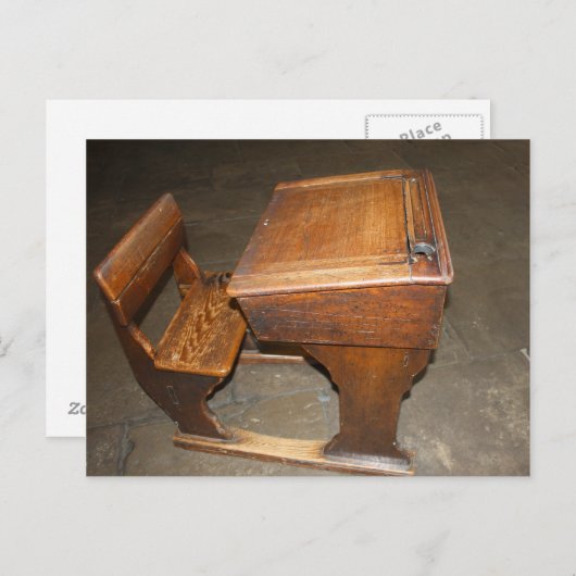 Oude schoolbureau en postkaart voor leerstoel (Voorkant / Achterkant)