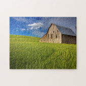 Oude schuur in het veld van de voorjaarstarwe legpuzzel (Horizontaal)