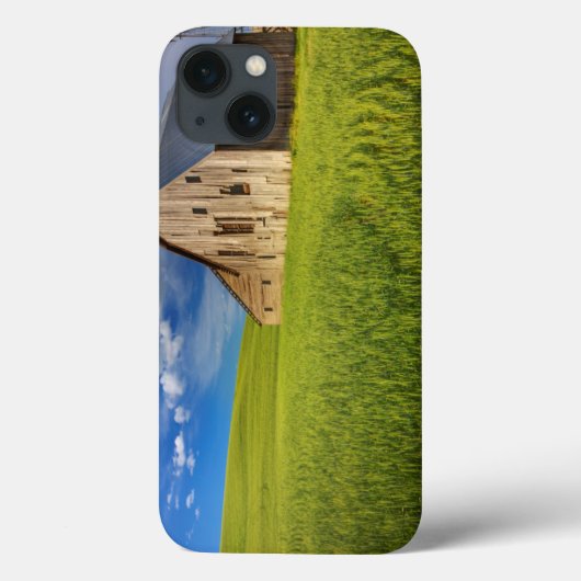 Oude schuur in veld met voorjaars tarwe Case-Mate iPhone case (Achterkant)