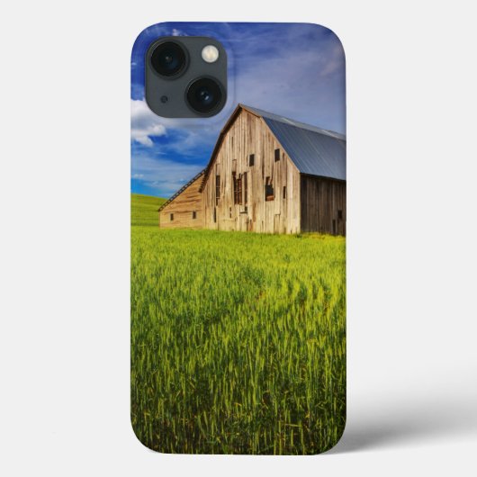 Oude schuur omringd door voorjaars tarweveld 1 Case-Mate iPhone case (Achterkant)