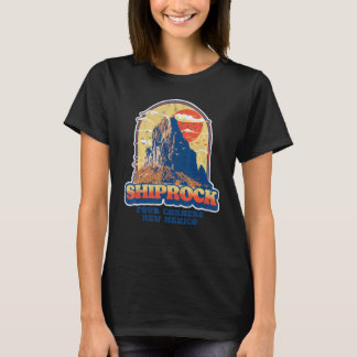 Oude Shiprock New Mexico Grafiek   Vier Hoeken T-shirt