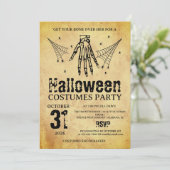 Oude skelet hand Halloween kostuums feest Kaart (Staand voorkant)