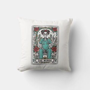 Oude skeletverpleegster tarotkaart shirt ontwerp_1 kussen