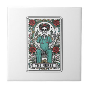 Oude skeletverpleegster tarotkaart shirt ontwerp_1 tegeltje
