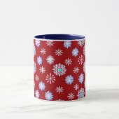 Oude sneeuwvlokken op rood mok (Midden)