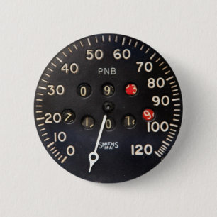 Oude snelheidsmeter van een  racewagen ronde button 5,7 cm