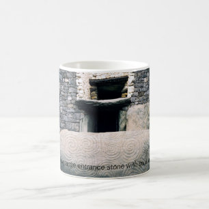 Oude spiraalkunstsymbolen, Newgrange, Ierland. Koffiemok