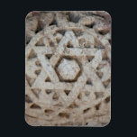 Oude Ster van David snijwerk, Israël Magneet<br><div class="desc">Detail van marmeren 'Ster van David' op de site van de oude Joodse tempel in Capernaum,  Israël. | Michael Runkel / superstock.com</div>