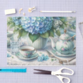 Oude stoffige blauwe bloemige theepartij tissuepap tissuepapier (Craft)