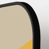 Oude strandzand over strepen met naam pickleball paddle (Links Detail)
