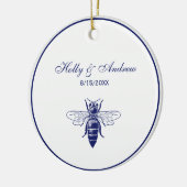 Oude tekening van Koningin bij in blauw Keramisch Ornament (Links)