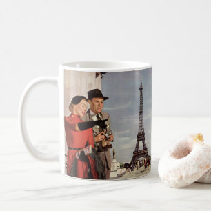 Oude toeristen bij de Eiffeltoren, vakantie in Par Koffiemok