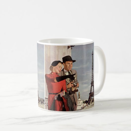 Oude toeristen bij de Eiffeltoren, vakantie in Par Koffiemok (Voorkant rechts)