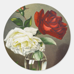 Oude tuinrozen in een glazen vaas ronde sticker