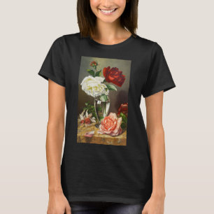 Oude tuinrozen in een glazen vaas t-shirt