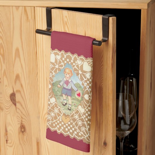 Oude Valentijnsdag, Schattige Jongen in de Weide Theedoek (Derde Gevouwen)