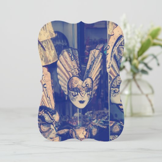 Oude Venetiaanse Carnavalsmasker Uitnodiging (Staand voorkant)