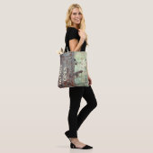 Oude verfde roestdeur tote bag (Op model)