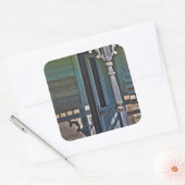 Oude, verlaten boerderij vierkante sticker (Envelop)